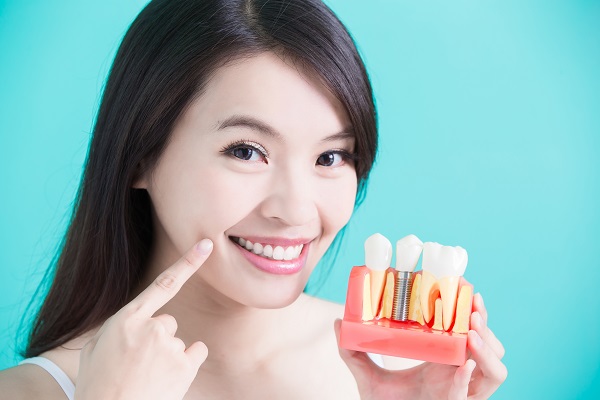 How A Dental Crown Can Improve Your Smile